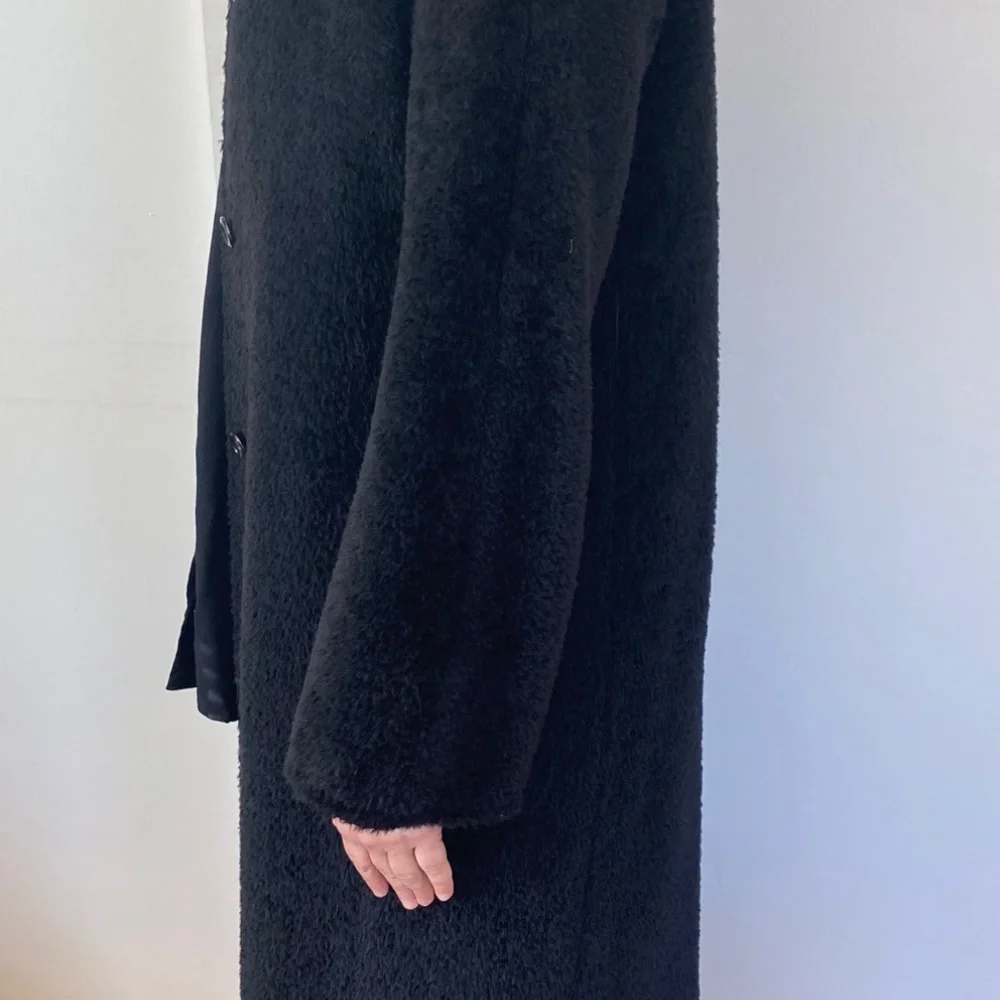 MAX MARA Luxurious Alpaca Faux Fur Coat - Picture 6 of 9